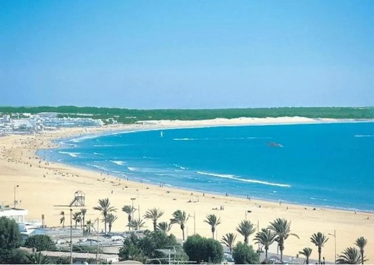 Luxury Seafront Apartment 102Sqm With Wi-Fi And Parking Agadir