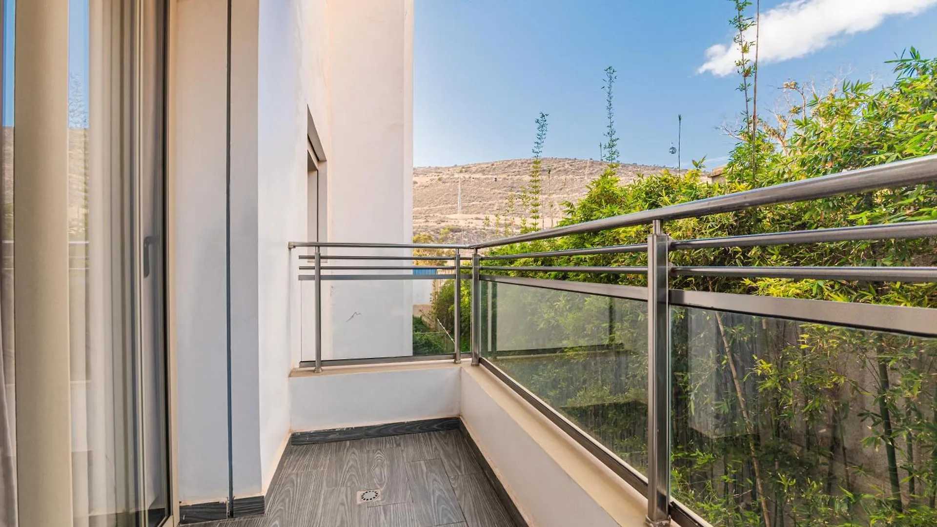 Luxury Seafront Apartment 102Sqm With Wi-Fi And Parking Agadir