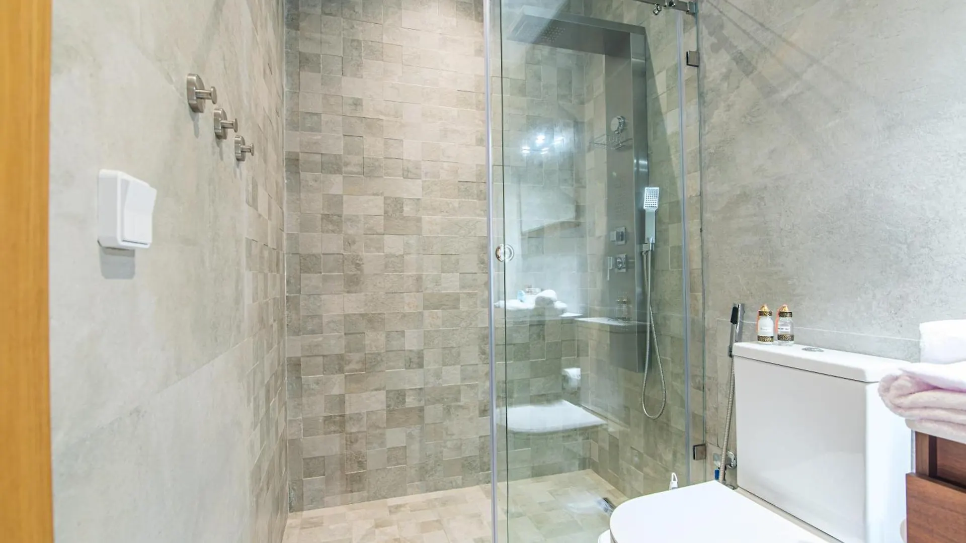 Luxury Seafront Apartment 102Sqm With Wi-Fi And Parking Agadir